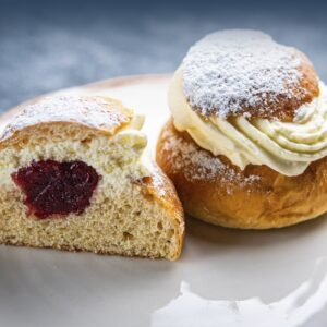 Vahukoorekukkel moosiga